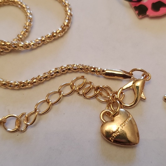 Betsey Johnson lipstick - Picture 4 of 7